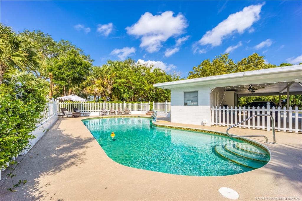 2007 S Indian River Drive