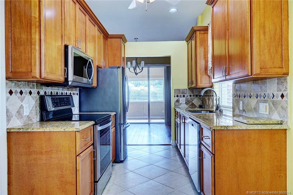2185 SW Mayflower Drive