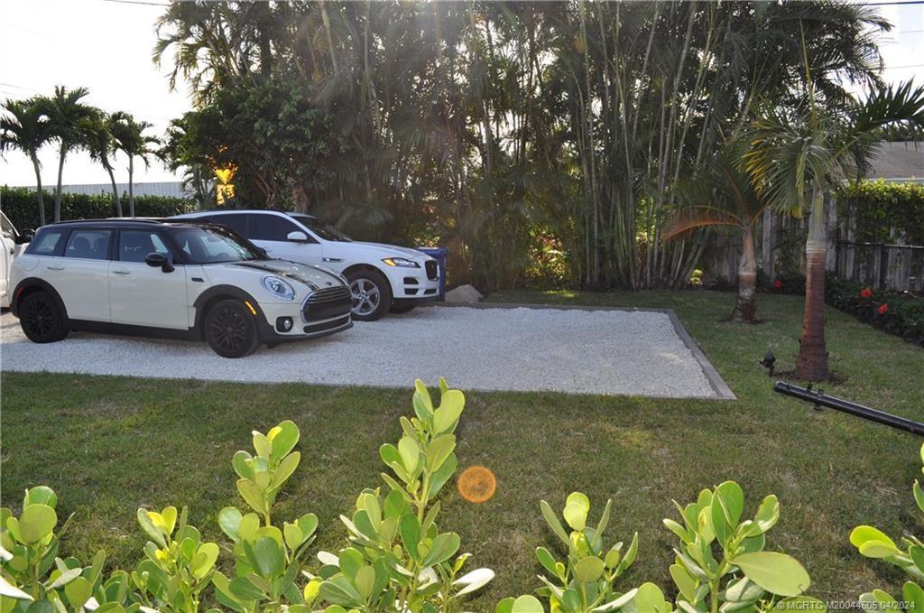 1625 NE 15th Avenue 2