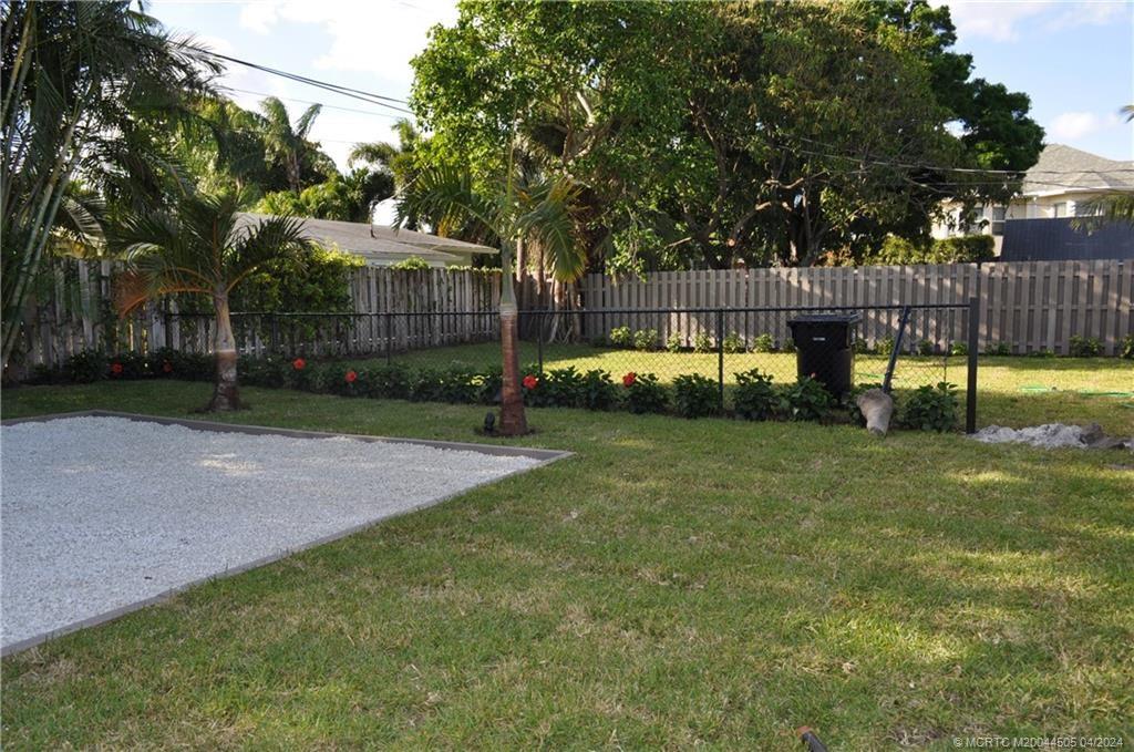 1625 NE 15th Avenue 2