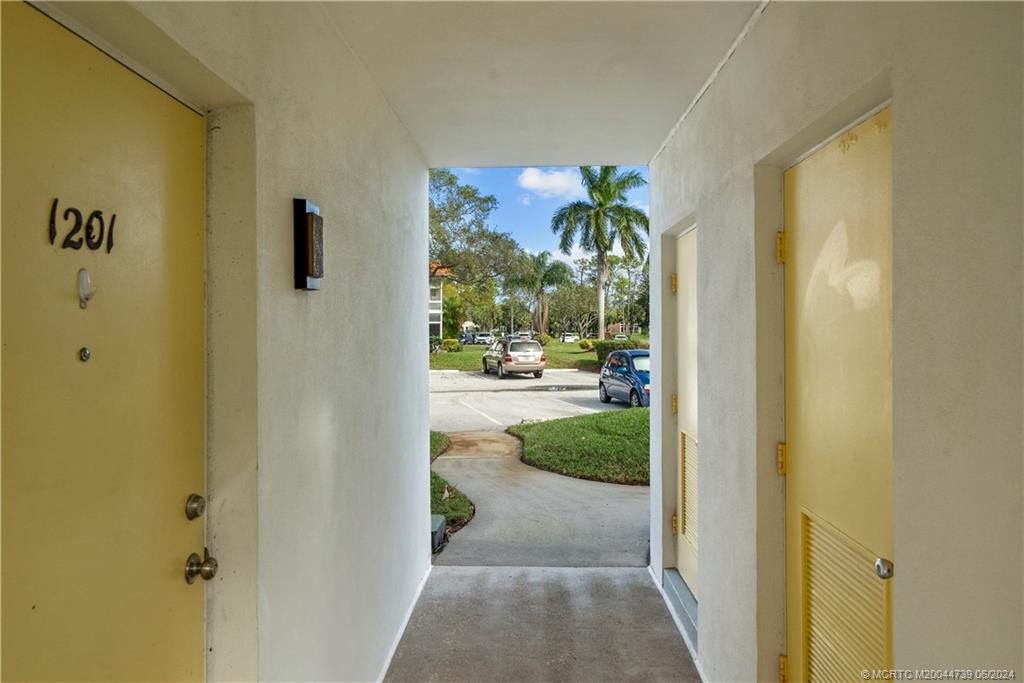 1225 NW 21st Street 1201