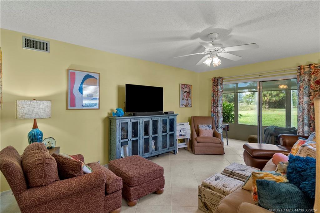 1225 NW 21st Street 1201