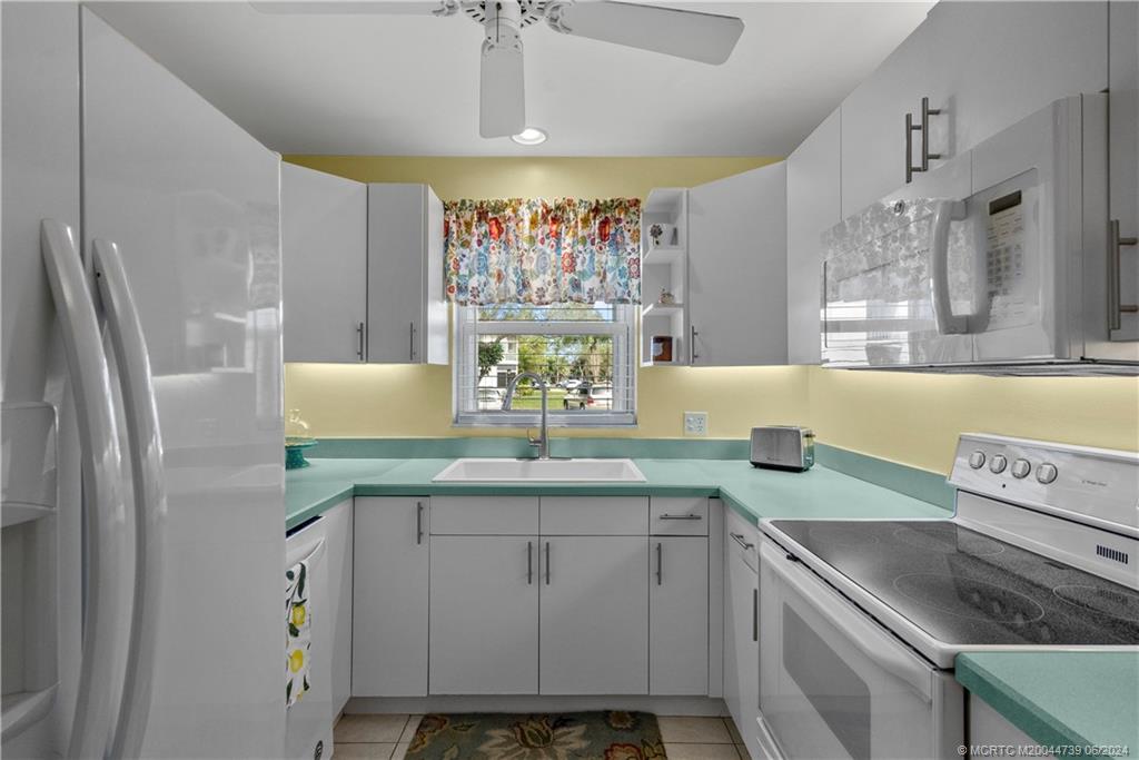 1225 NW 21st Street 1201