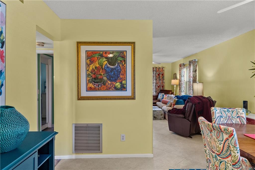 1225 NW 21st Street 1201