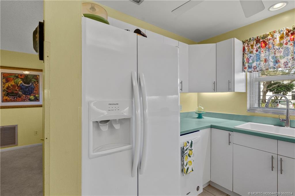 1225 NW 21st Street 1201