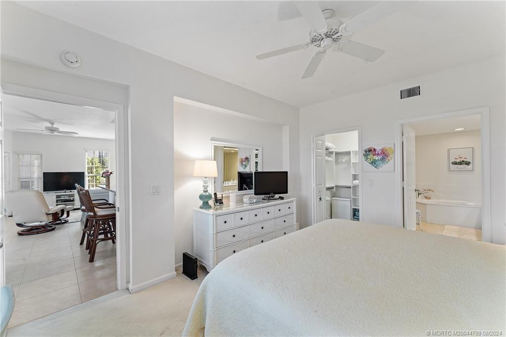 391 NE Plantation Road 213