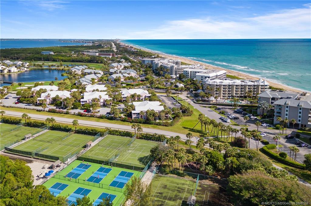 391 NE Plantation Road 213