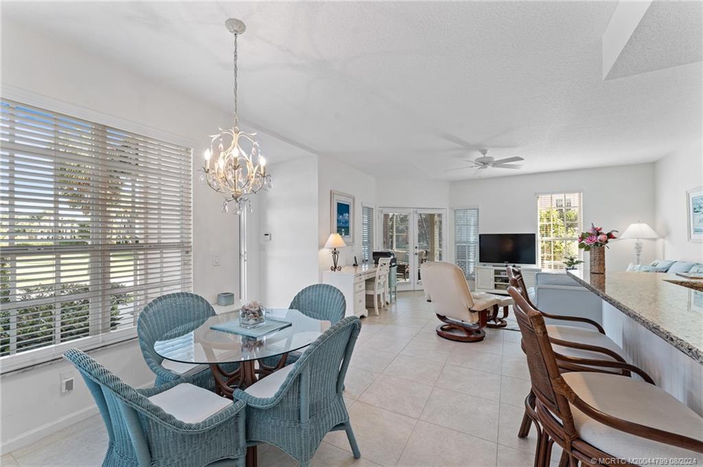 391 NE Plantation Road 213