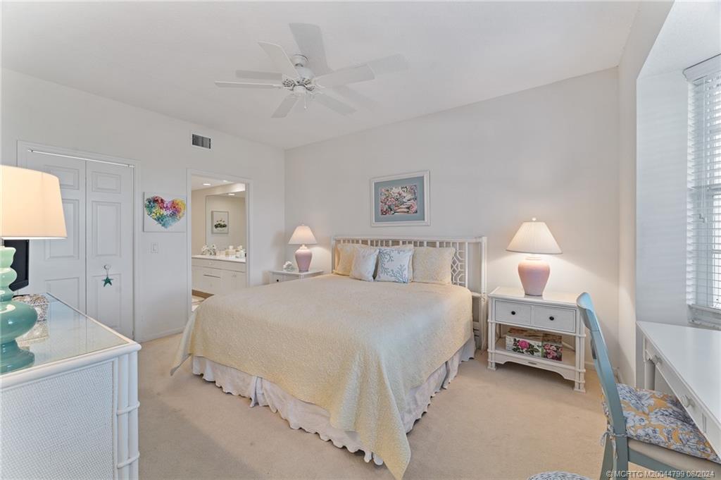 391 NE Plantation Road 213