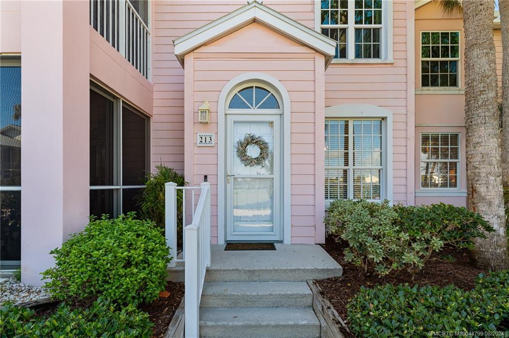 391 NE Plantation Road 213