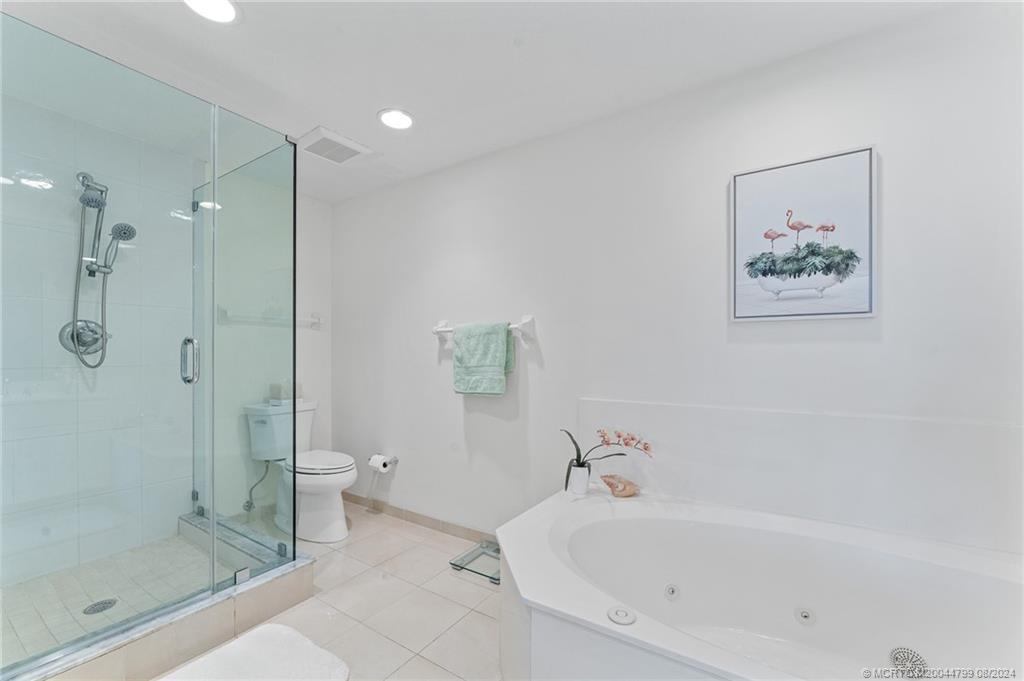 391 NE Plantation Road 213