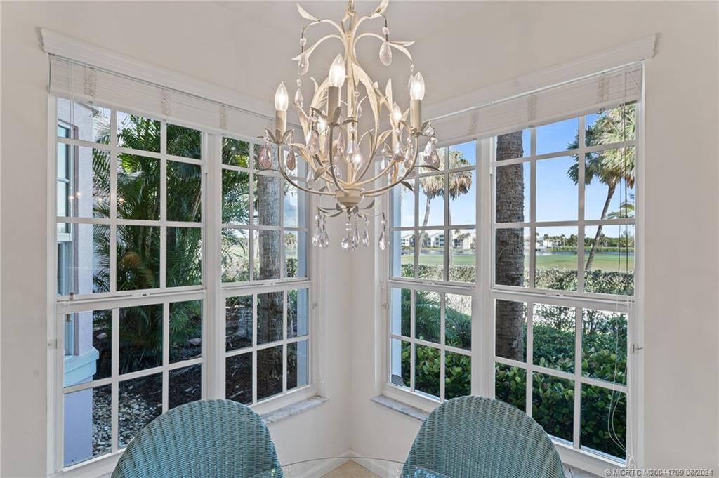 391 NE Plantation Road 213