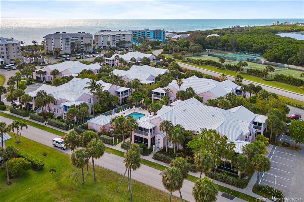 391 NE Plantation Road 213