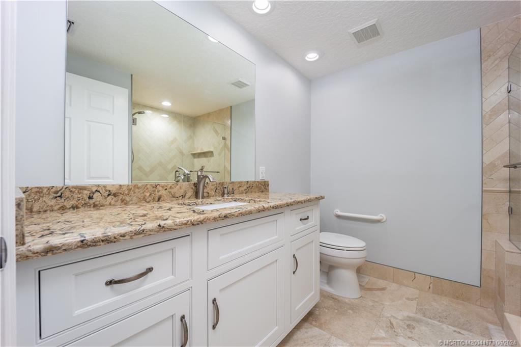 431 NE Plantation Road 713