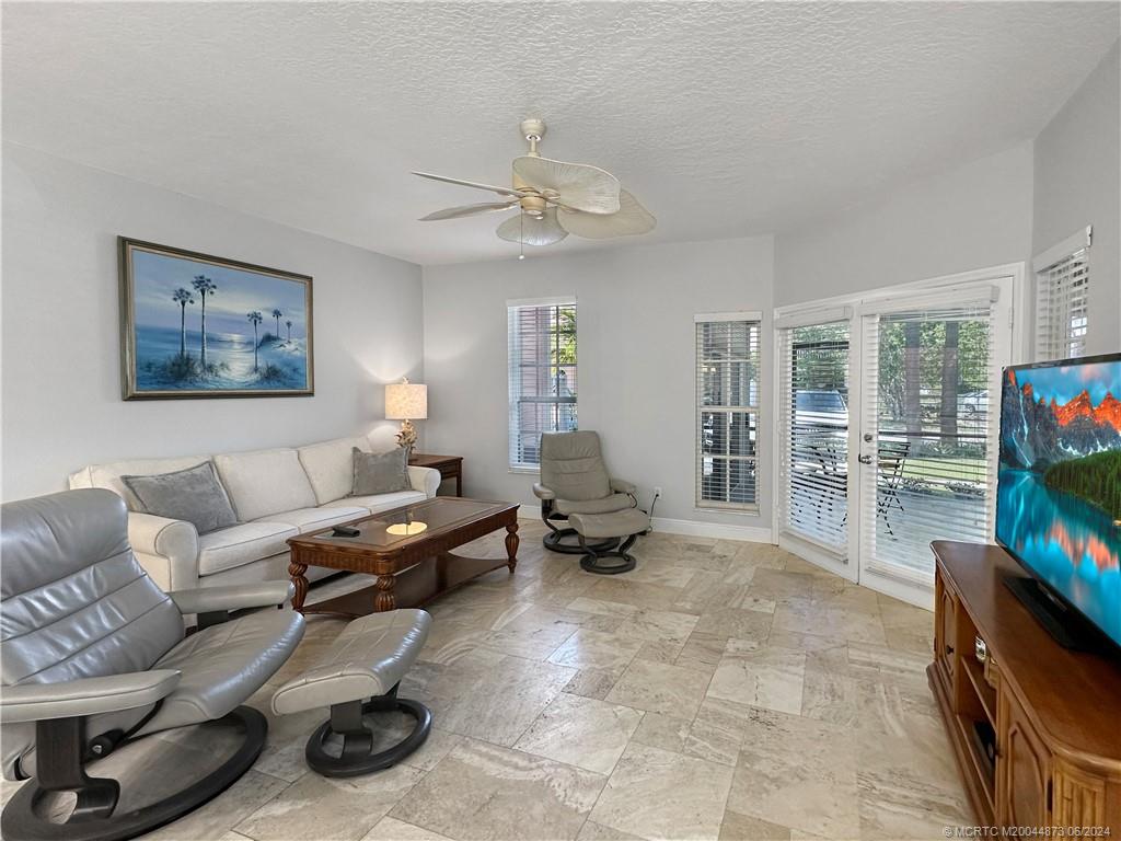 431 NE Plantation Road 713