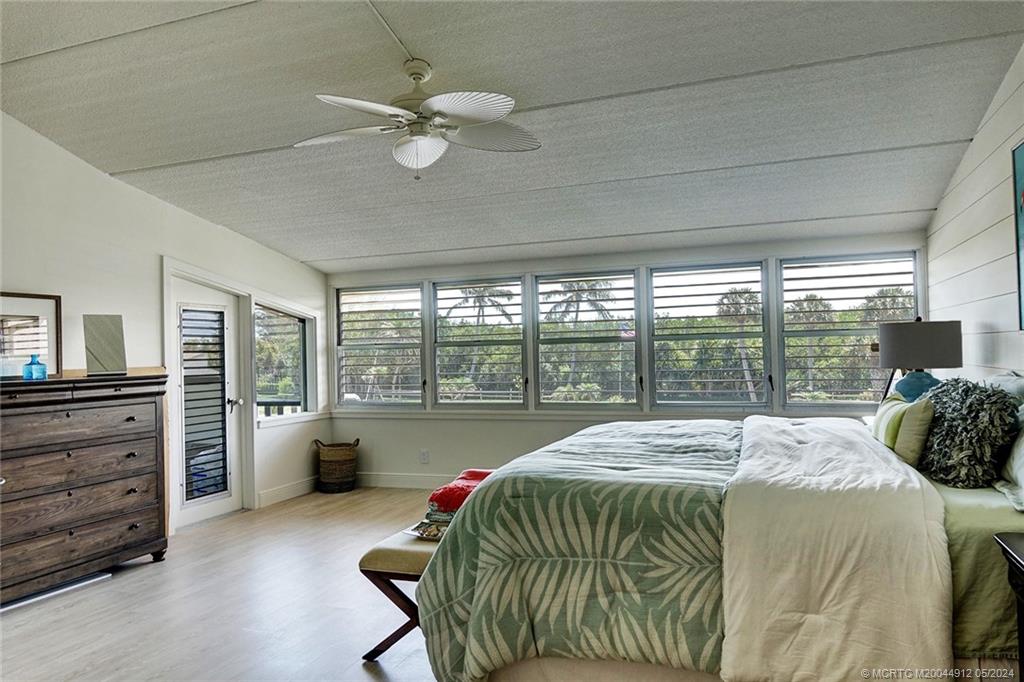 1456 NE Ocean Blvd 4-201