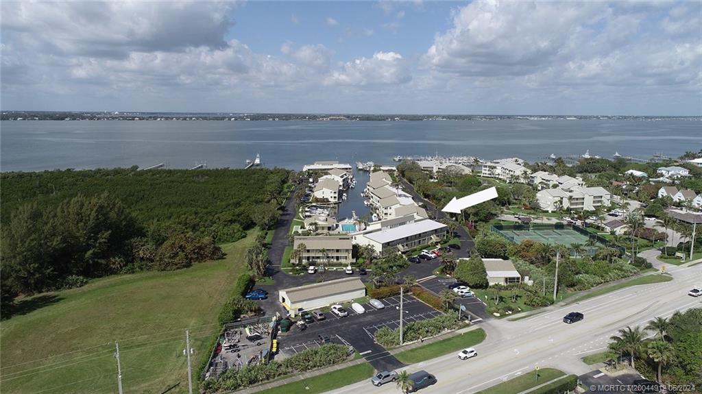 1456 NE Ocean Blvd 4-201
