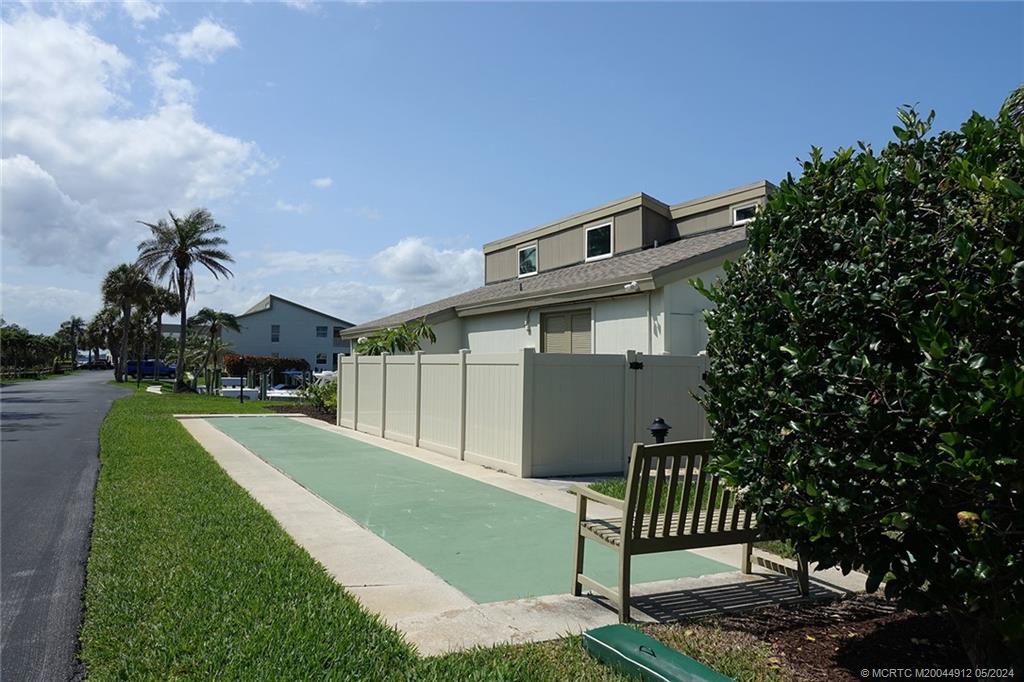 1456 NE Ocean Blvd 4-201