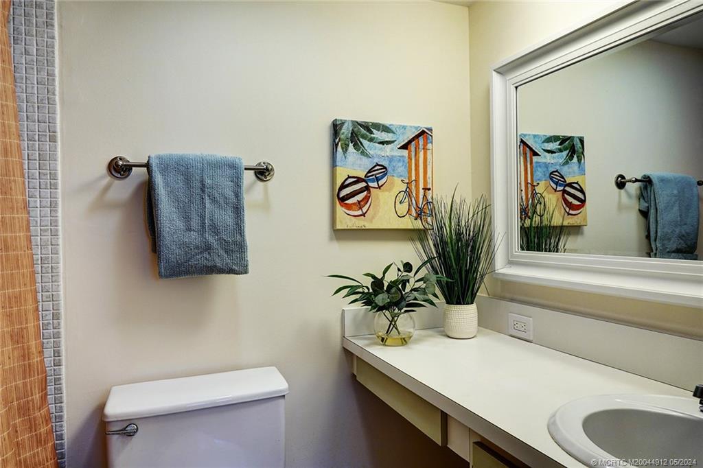 1456 NE Ocean Blvd 4-201