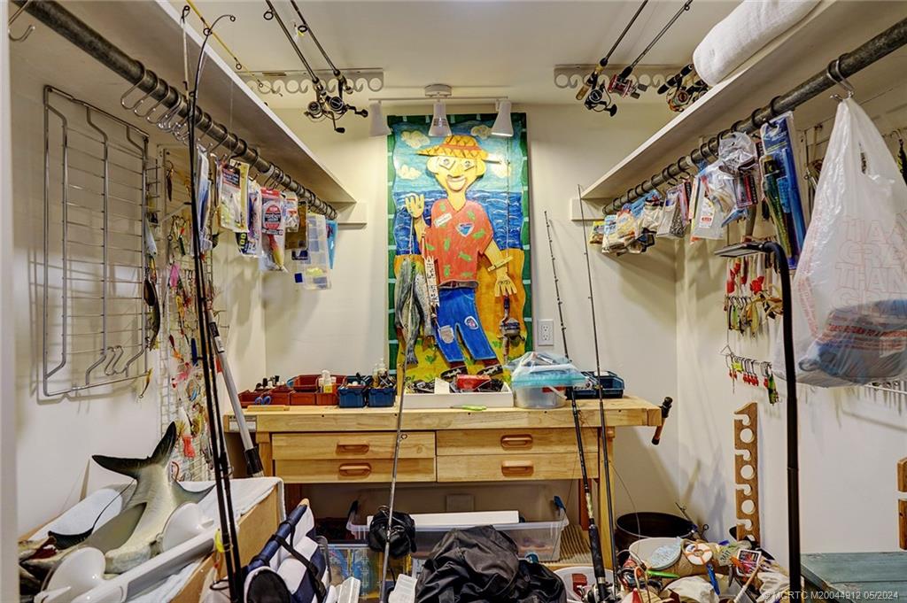 1456 NE Ocean Blvd 4-201