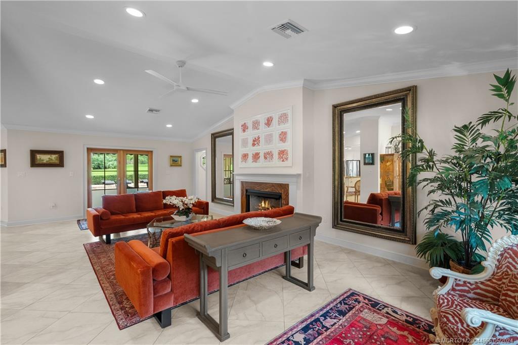 875 NE Stokes Terrace