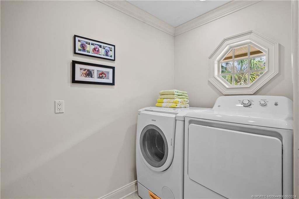 875 NE Stokes Terrace