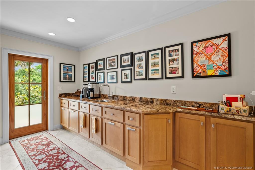 875 NE Stokes Terrace