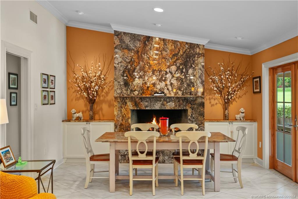 875 NE Stokes Terrace