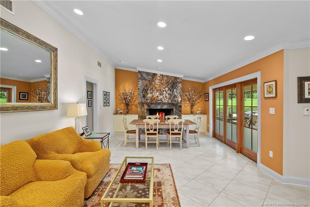 875 NE Stokes Terrace