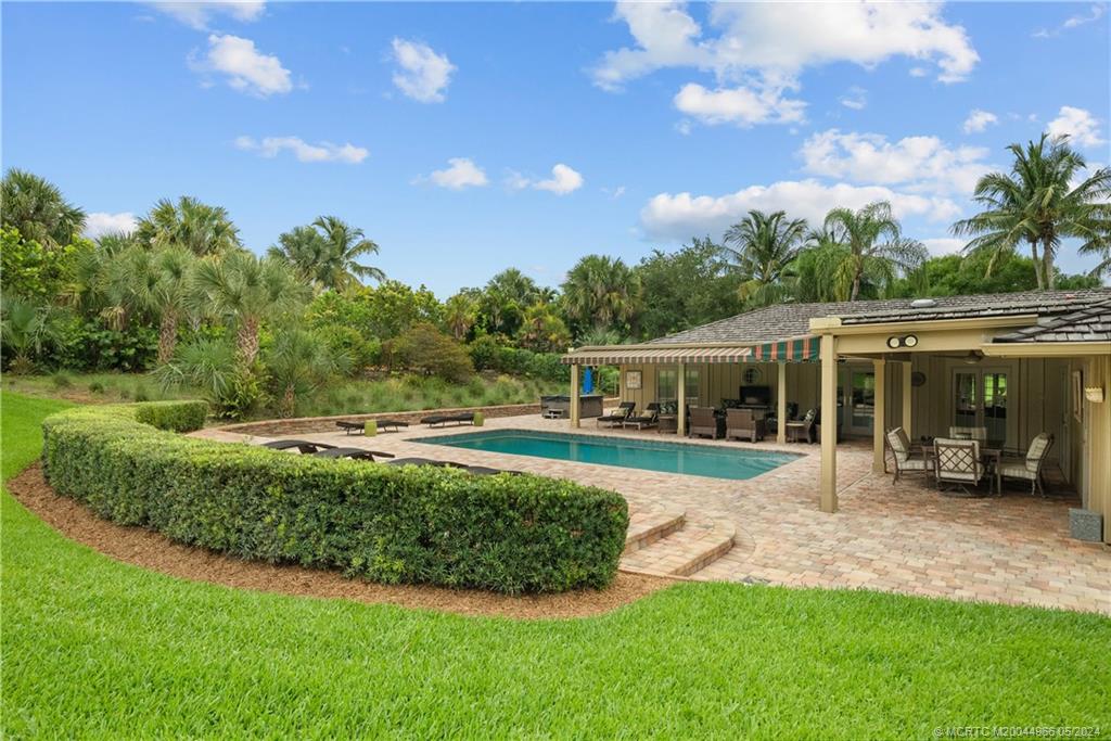 875 NE Stokes Terrace