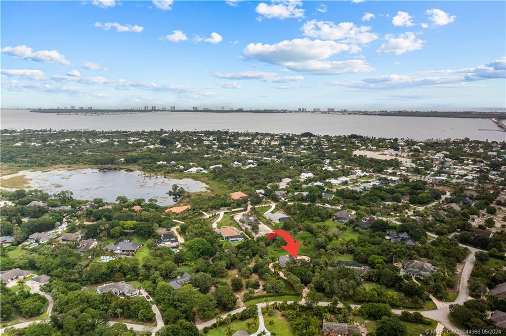 875 NE Stokes Terrace