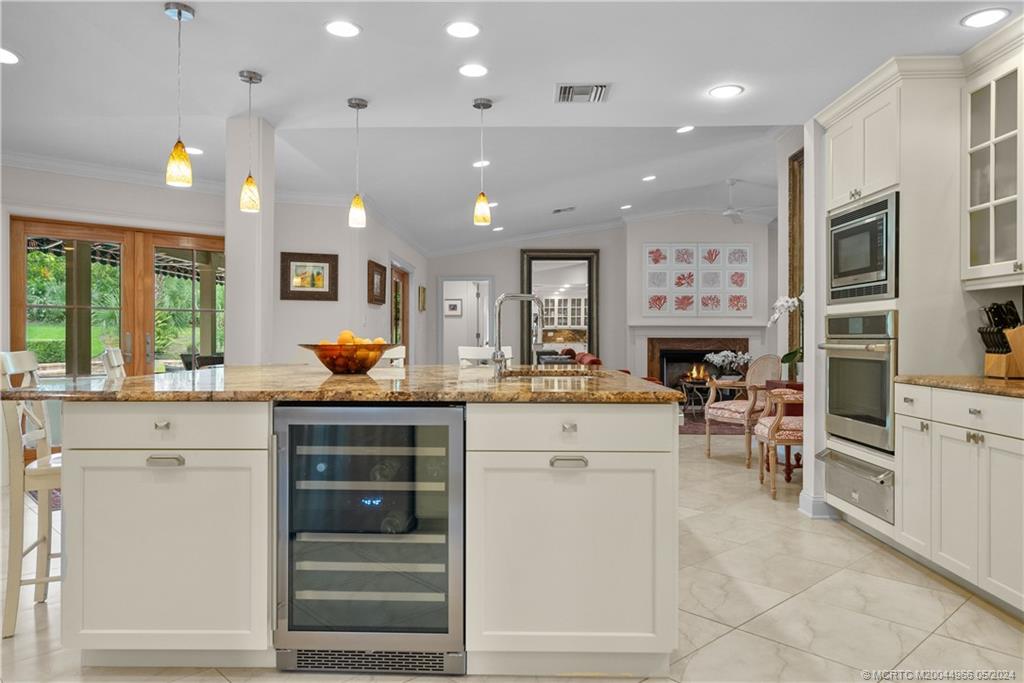 875 NE Stokes Terrace