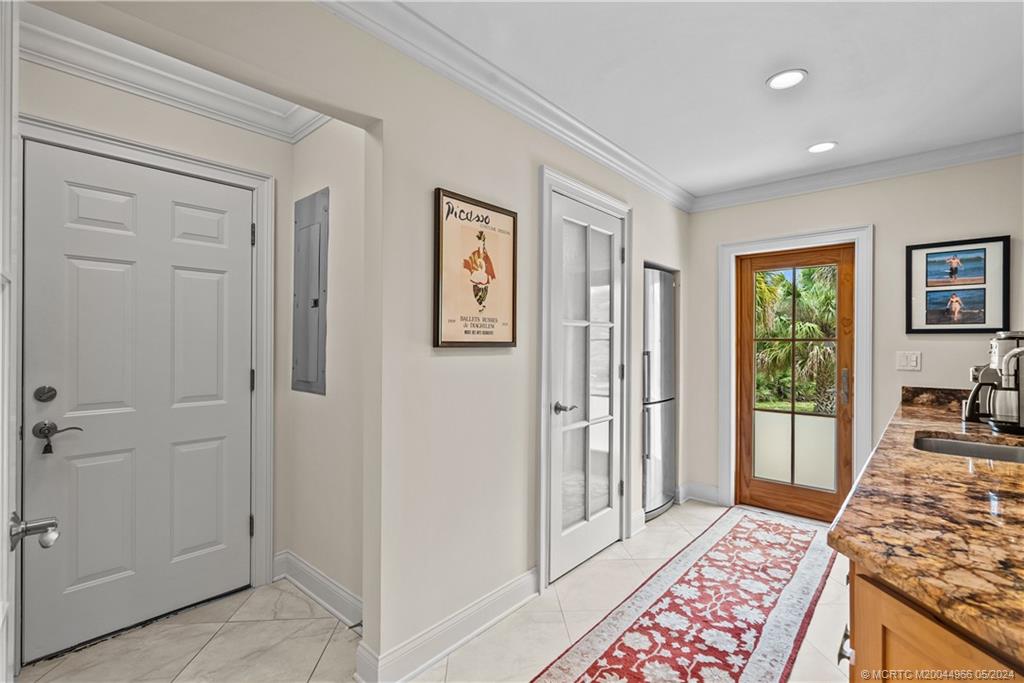 875 NE Stokes Terrace