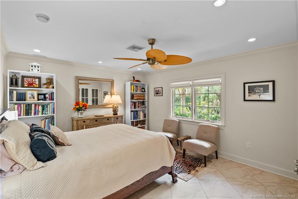 875 NE Stokes Terrace