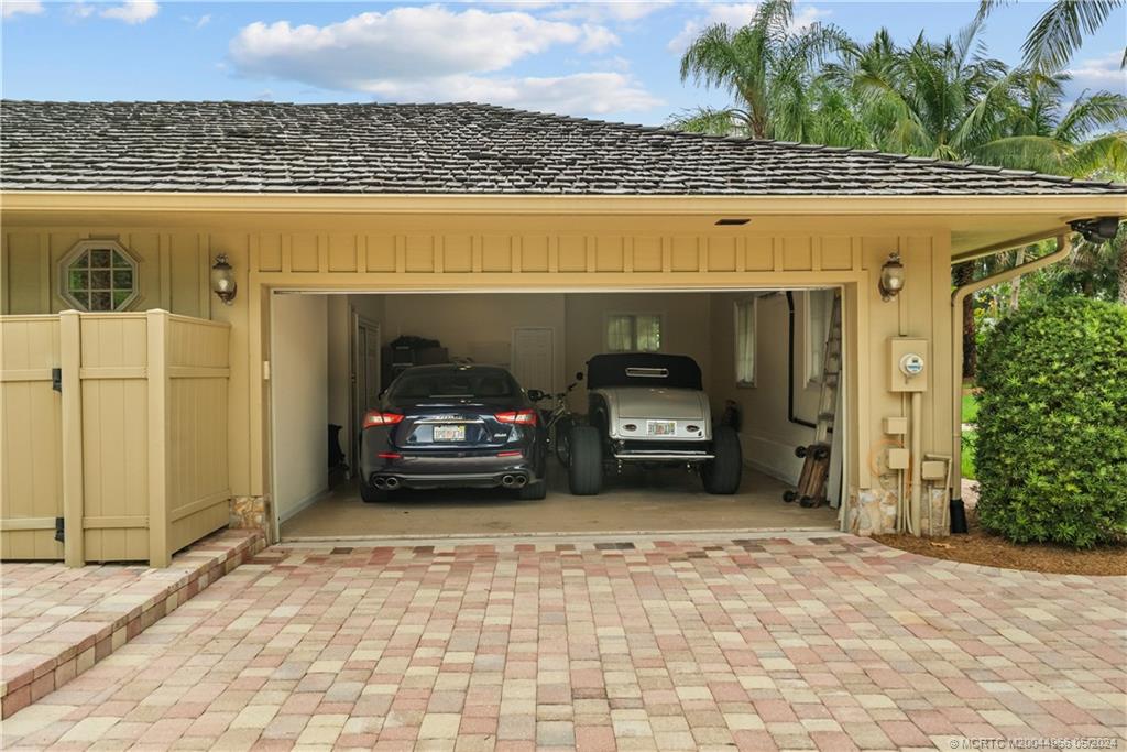 875 NE Stokes Terrace