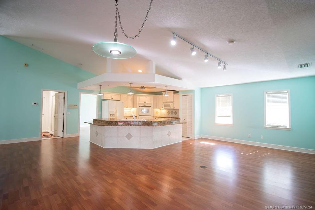 5092 SE Post Terrace