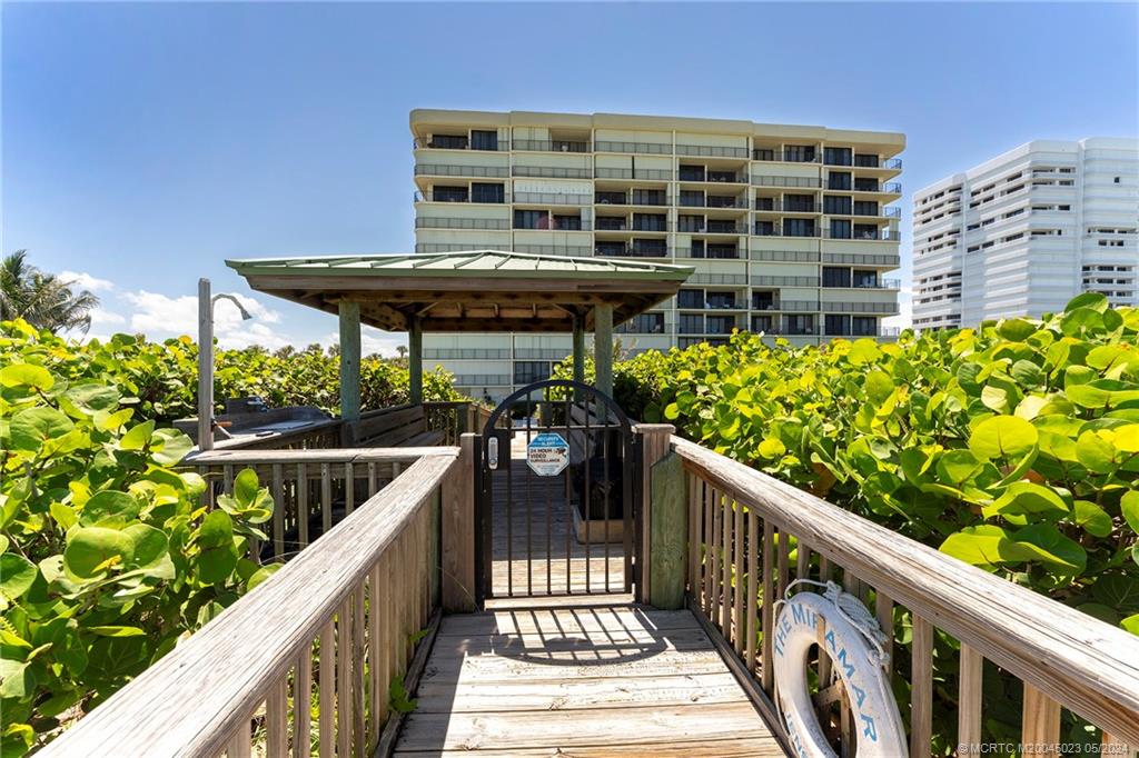 10000 S Ocean Drive 904