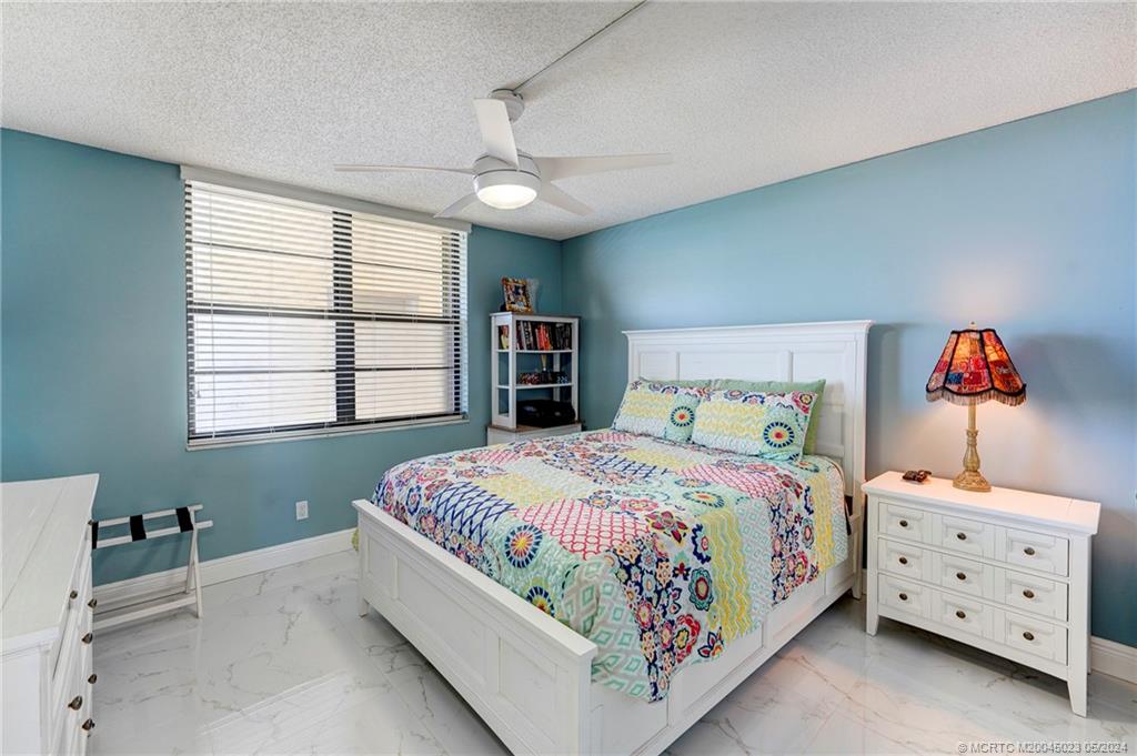 10000 S Ocean Drive 904