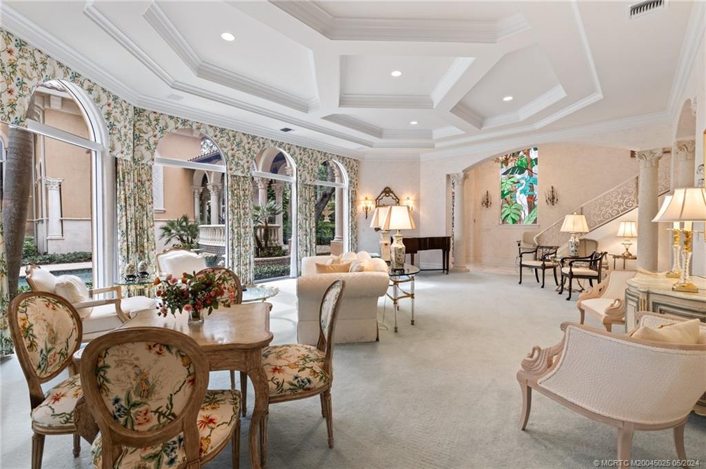 5 NE Lagoon Island Ct