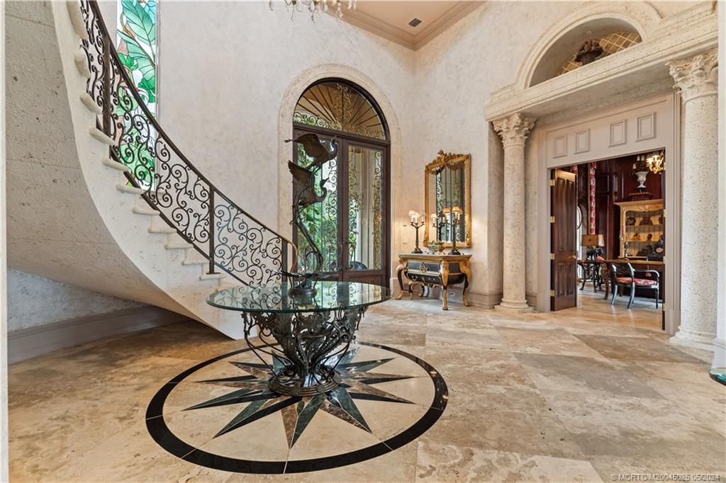 5 NE Lagoon Island Ct