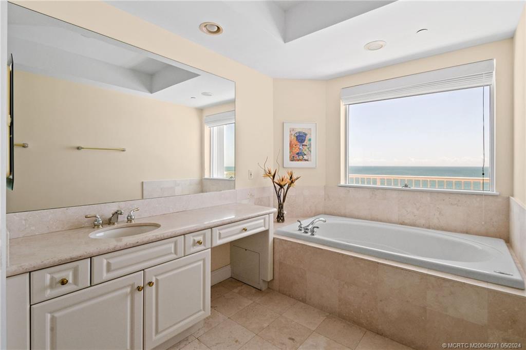 10072 S Ocean Drive 9-N