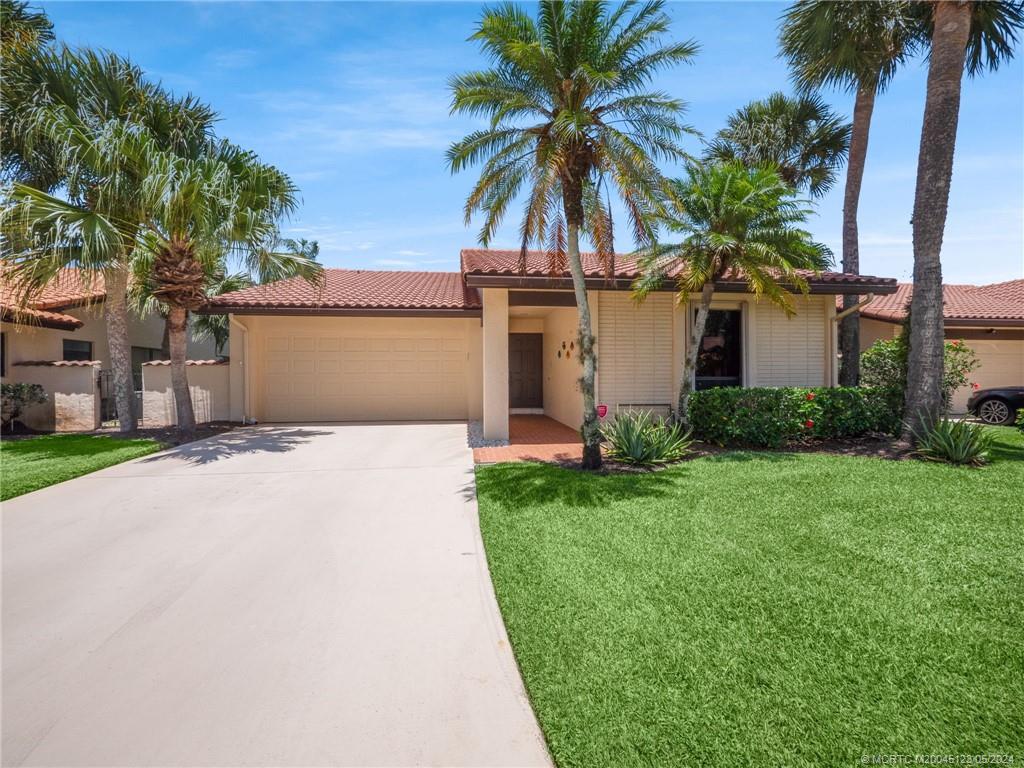 2430 SW Bobalink Ct