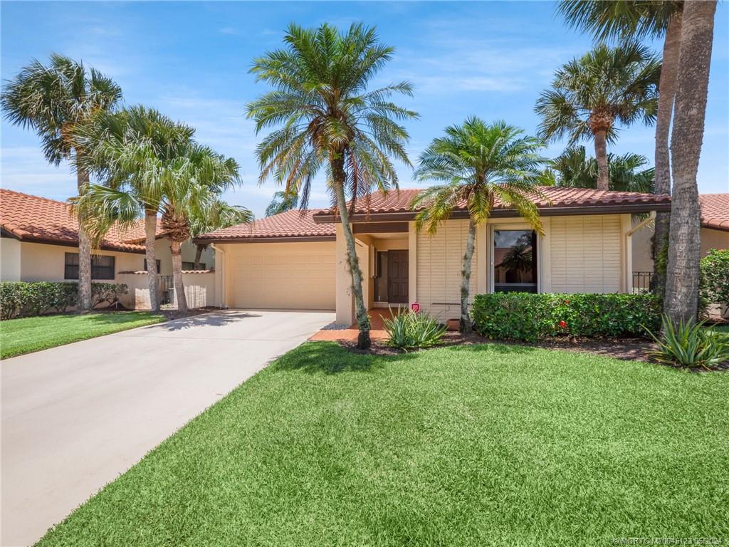 2430 SW Bobalink Ct