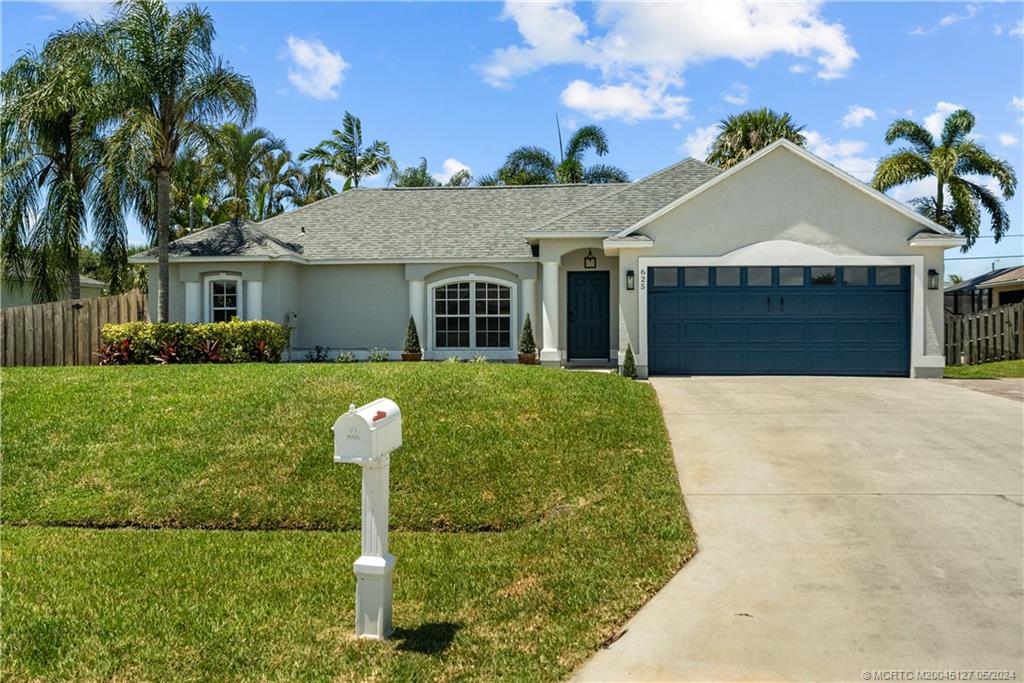625 SW Kayak Avenue