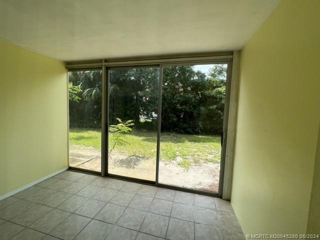 1900 S Kanner Highway 2-103