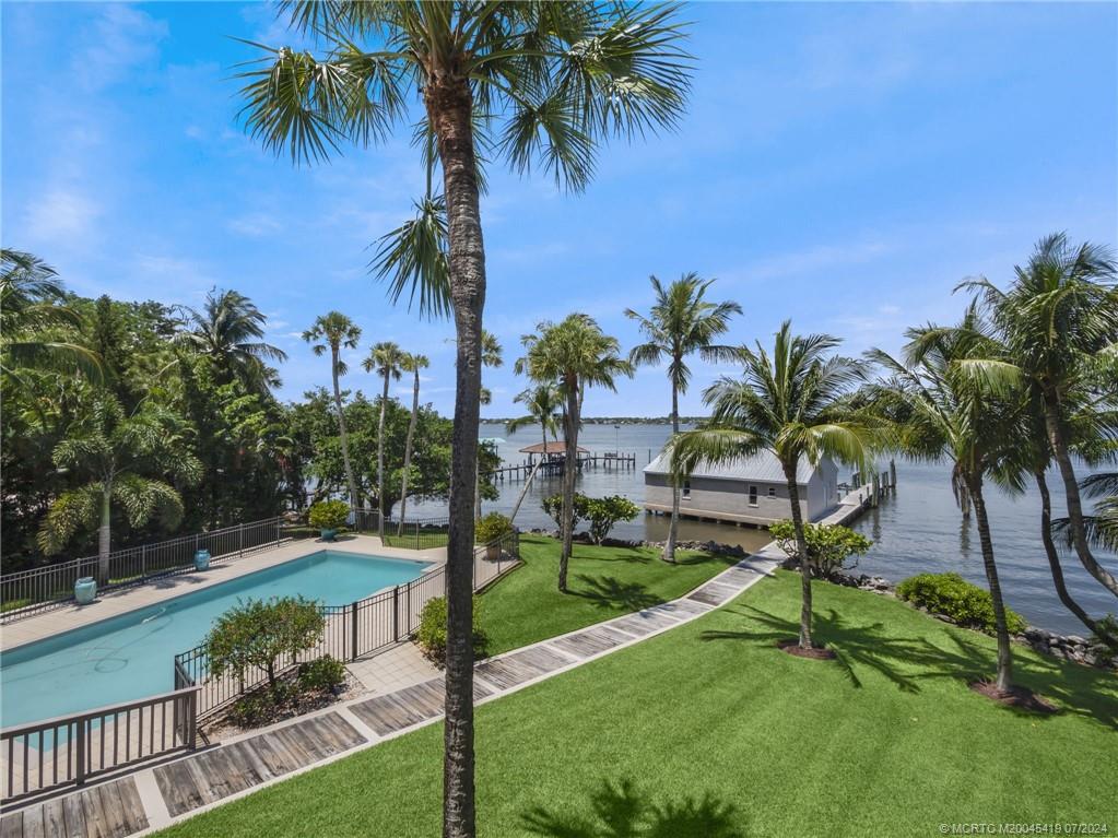 5 Saint Lucie Ct