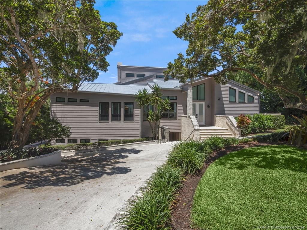 5 Saint Lucie Ct