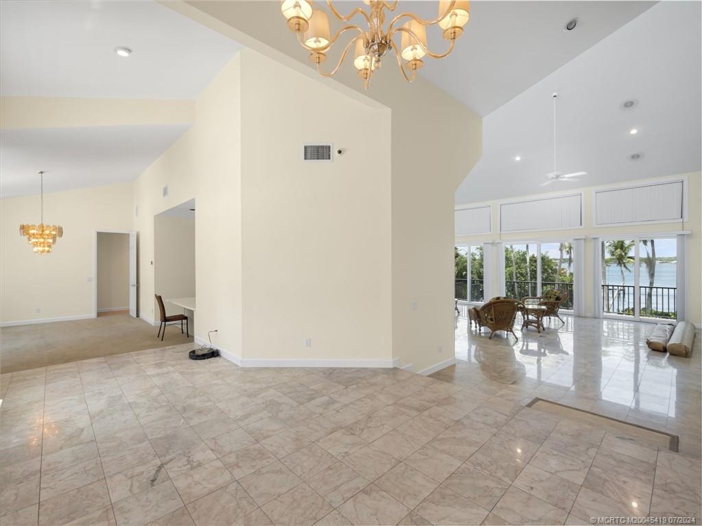 5 Saint Lucie Ct