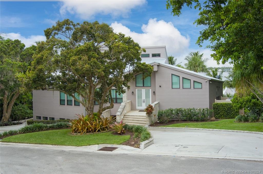 5 Saint Lucie Ct
