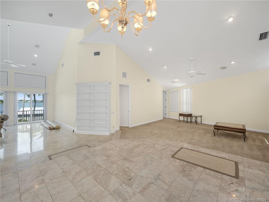 5 Saint Lucie Ct